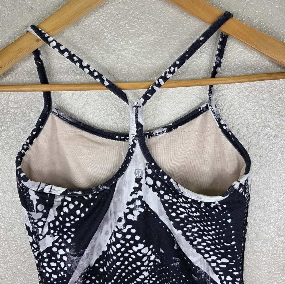 Lululemon Power Y Static Mist Racerback Black Gray White Tank Top Size 4 Long - Picture 9 of 16